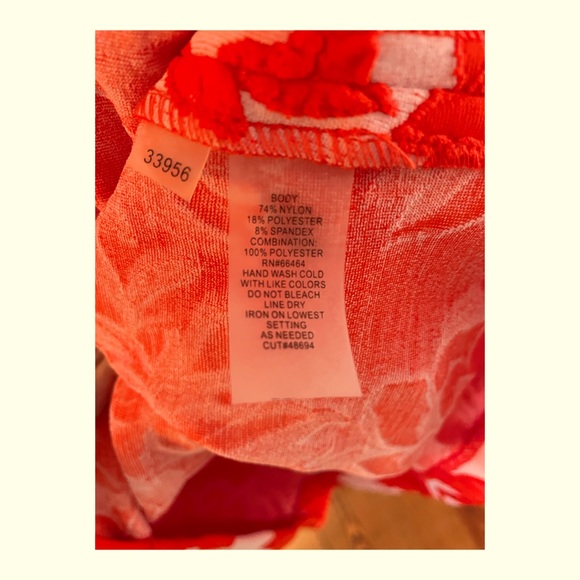 Floral Stunner - Picture 4 of 4